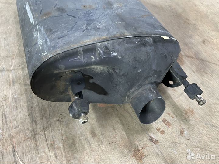 Глушитель правый Lexus LS 460 / 600 (4)