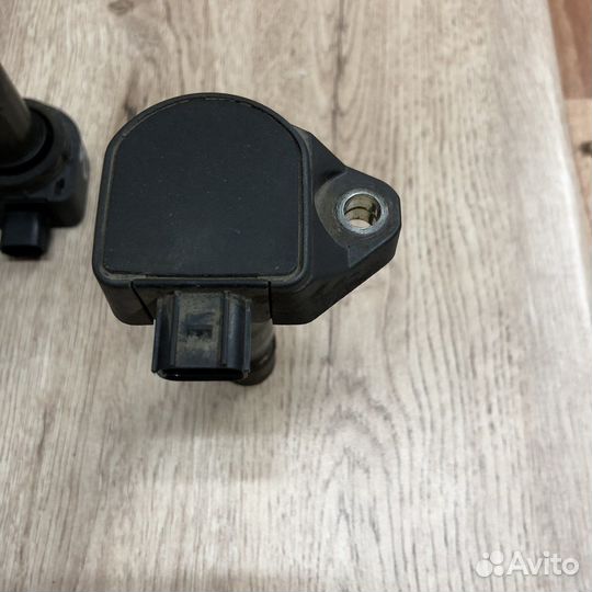 Катушка зажигания Honda Civic 8 1.8л