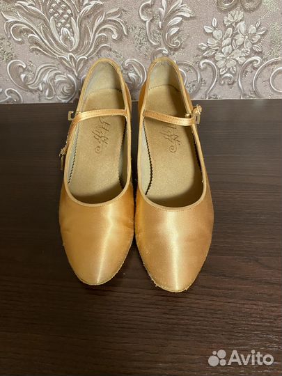 Туфли женские 38 размер для бальных танцев