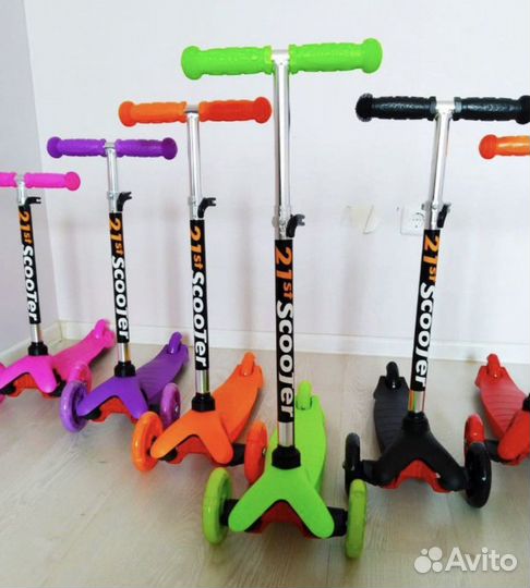 Самокат Mini Скутер