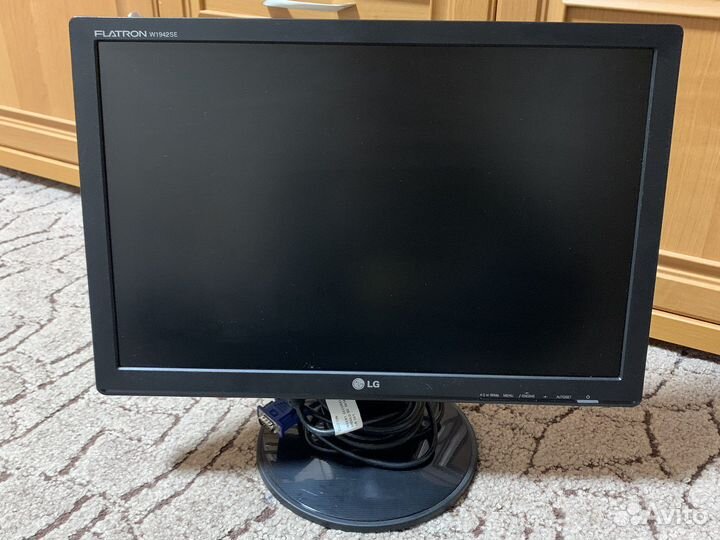 Монитор LG Flatron W1942SE