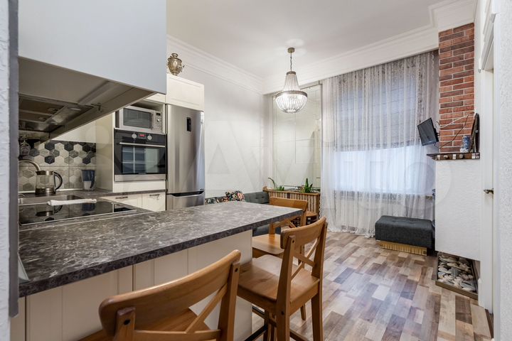 1-к. квартира, 50 м², 1/10 эт.