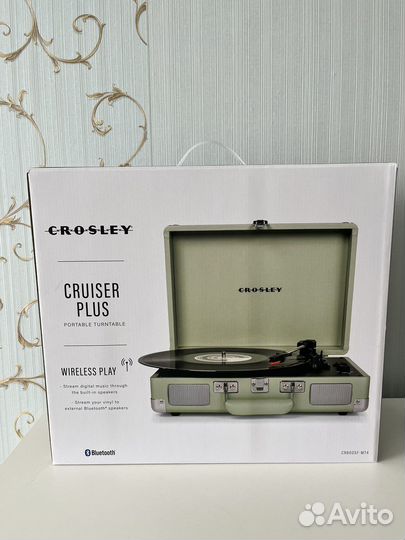 Виниловый проигрыватель crosley