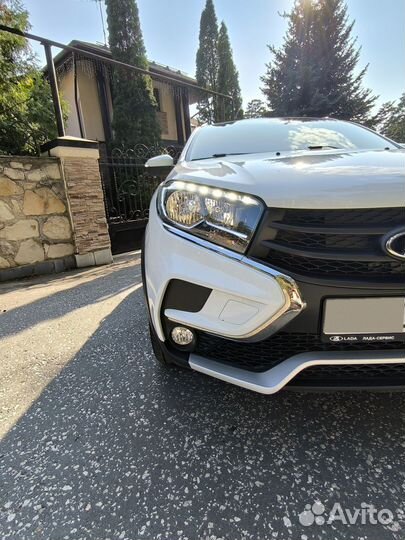 LADA XRAY Cross 1.6 CVT, 2021, 26 000 км