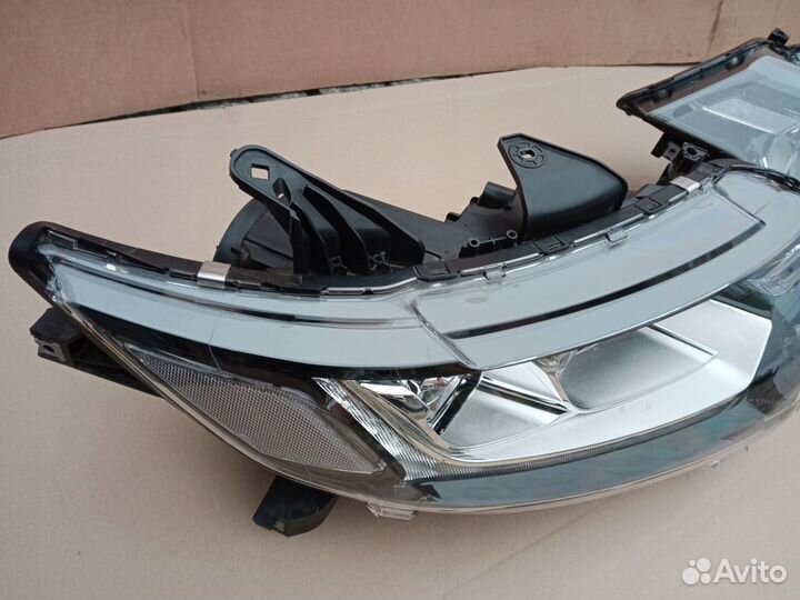 Комплект фар Mitsubishi Outlander III