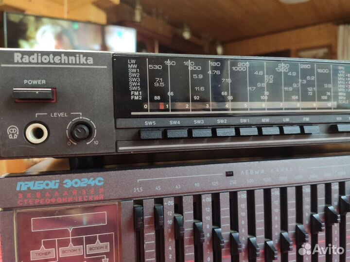 Экспортный тюнер Radiotehnika T-7111 с двойным FM