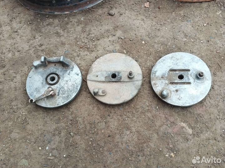 Тормозные опорники с колодками Восход Ковровец