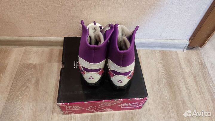 Ботинки горнолыжные женские 38 размера