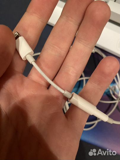 Переходник Apple с Lightning на 3,5mm оригинал
