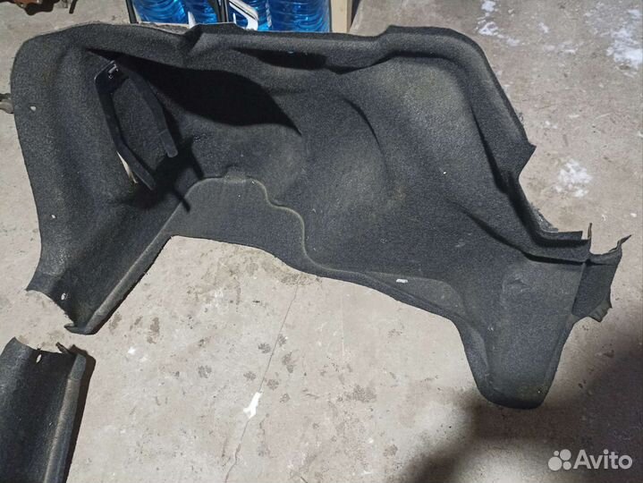 Обшивка багажника Toyota Corolla 120 Sedan 01-06г