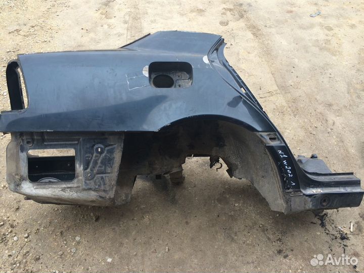 Крыло заднее правое Mercedes W202