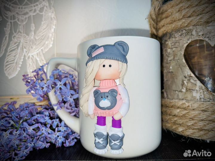 Кружка с декором из полимерной глины