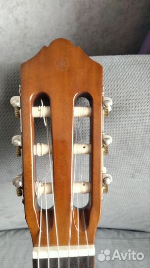 Классическая гитара Yamaha c40