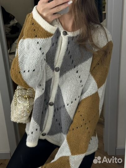 Кофта вязаная