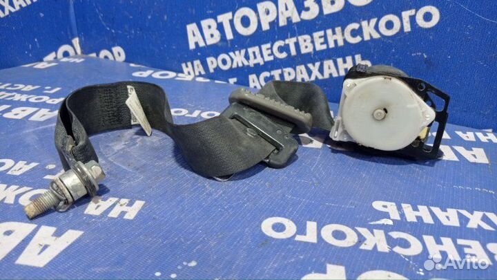Задний правый ремень безопасности Nissan Murano