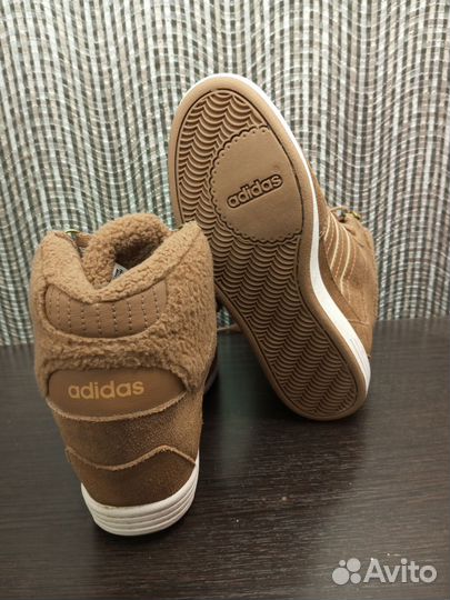 Кроссовки adidas 37