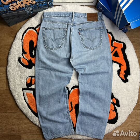 Джинсы Levis 501