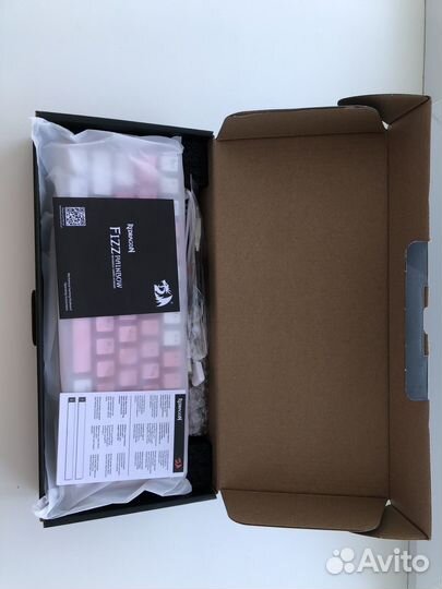 Механическая игровая клавиатура RedRagon Fizz