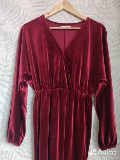 Бархатное платье нарядное reserved