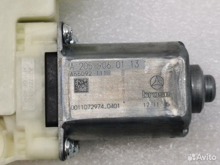 Моторчик стеклоподъемника передний правый