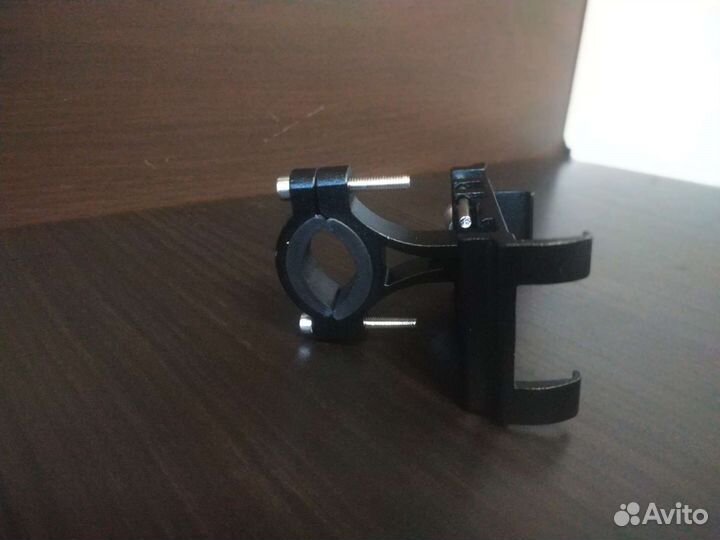 Металлический держатель телефона мото вело