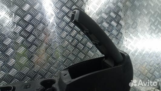 Подлокотник центральный renault kadjar 1 (5GS01IX01)