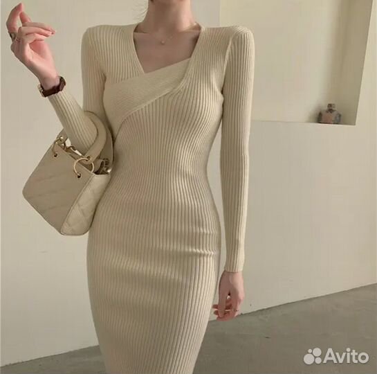 Платье вязаное длинное