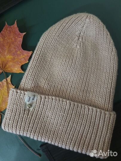 Шапка из мериноса не б/у