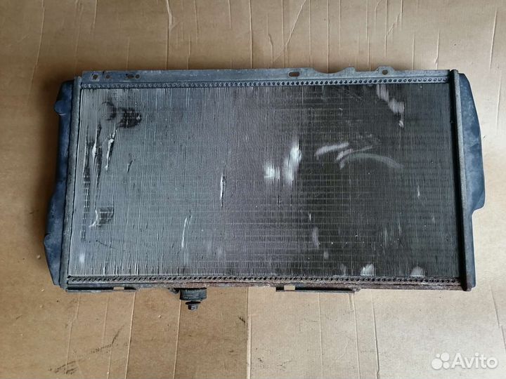 Радиатор охлаждения Audi 100 C3, 2.3