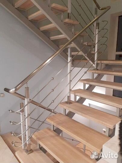 Ограждения, перила лестниц