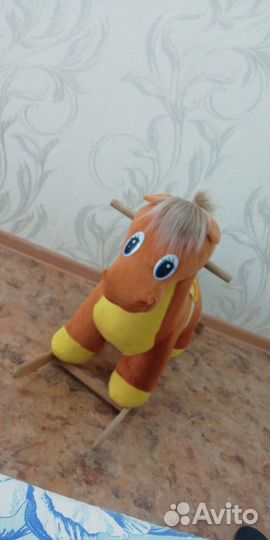 Детская качалка лошадь