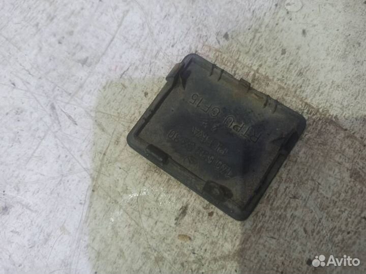 Заглушка поддомкратника