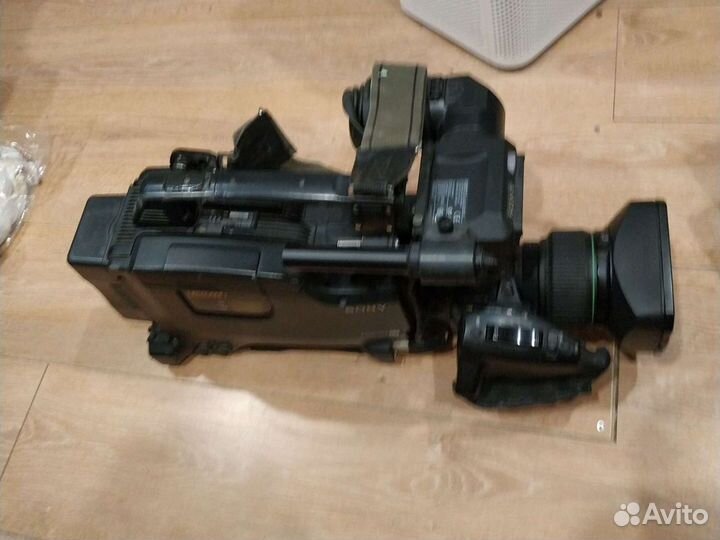 Видеокамера sony DSR-400P