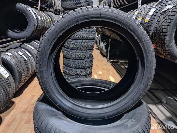 Sailun Ice Blazer Alpine EVO1 215/45 R17 91V