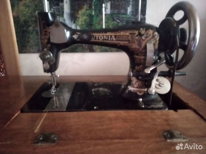 Швейная машина теутония