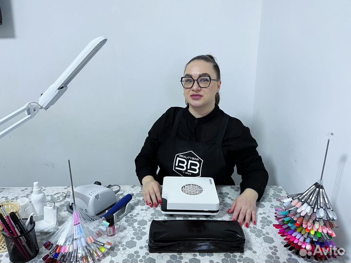 Мастер маникюра и педикюра