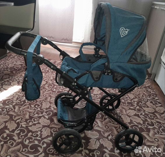 Коляска для кукол