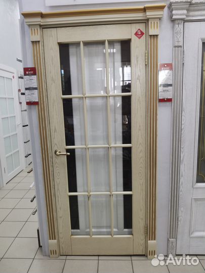 Межкомнатные двери бу с выставки натуральный шпон