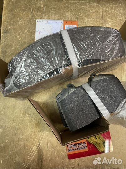 Тормозные колодки Hawk для stoptech тормозов