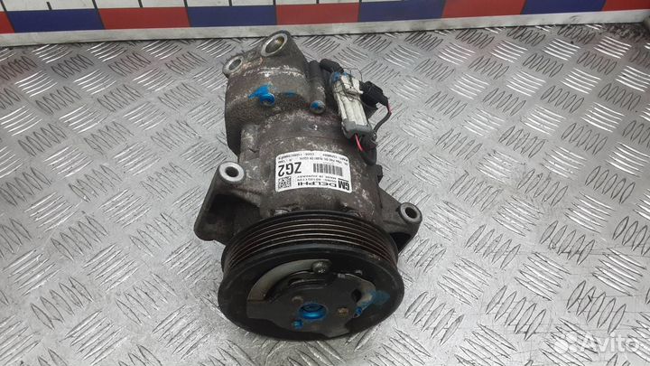 Компрессор кондиционера Opel Astra J 2010