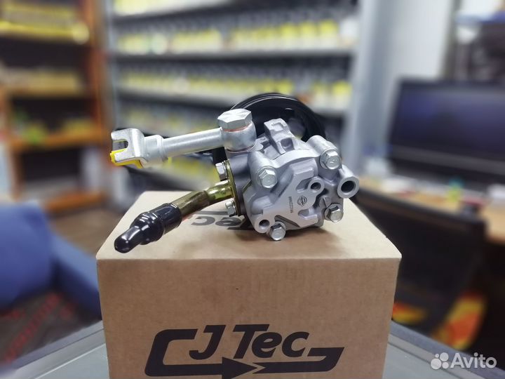 Насос гура Nissan Navara Pathfinder R51 D40