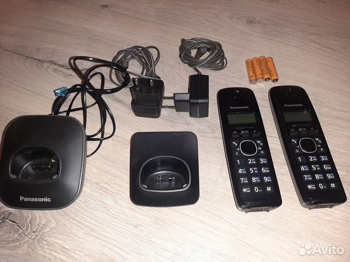 Телефон Panasonic KX-TG1611RU