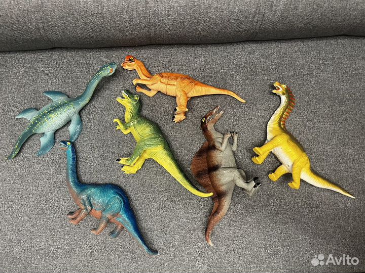 Пакетом животные и динозавры