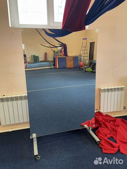 Зеркало напольное на колесах бу