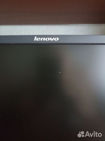 Монитор lenovo