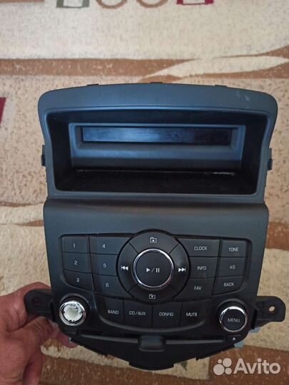 Штатная магнитола chevrolet cruze