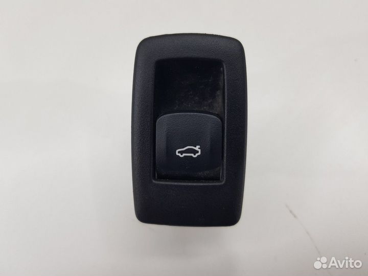 Кнопка открывания багажника (BMW 5)