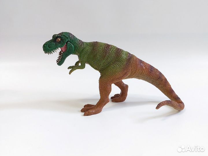 Игрушки пакетом динозавры