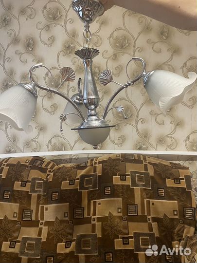 Люстра потолочная бу