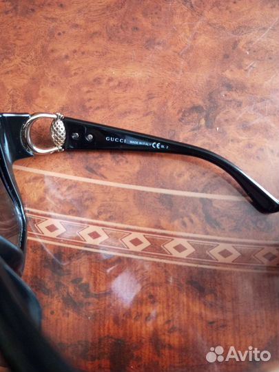 Солнечные очки gucci